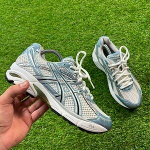 ASICS Women's Light Blue and White Performance Running Shoes Duomax GT 2120